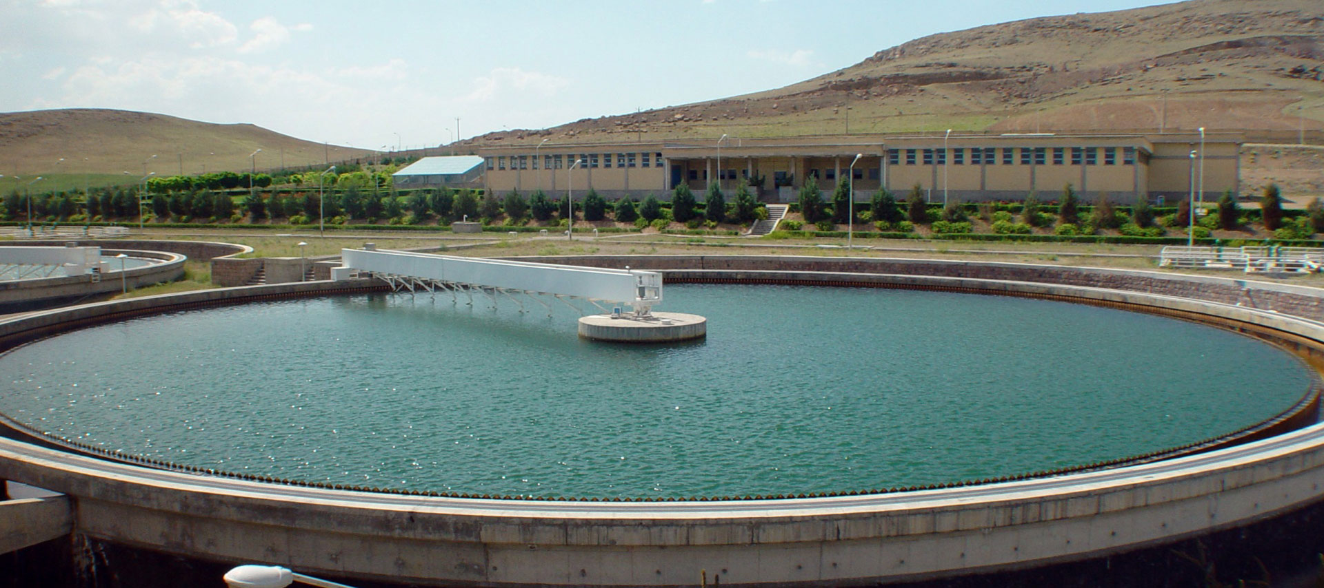 Strongest distribution network